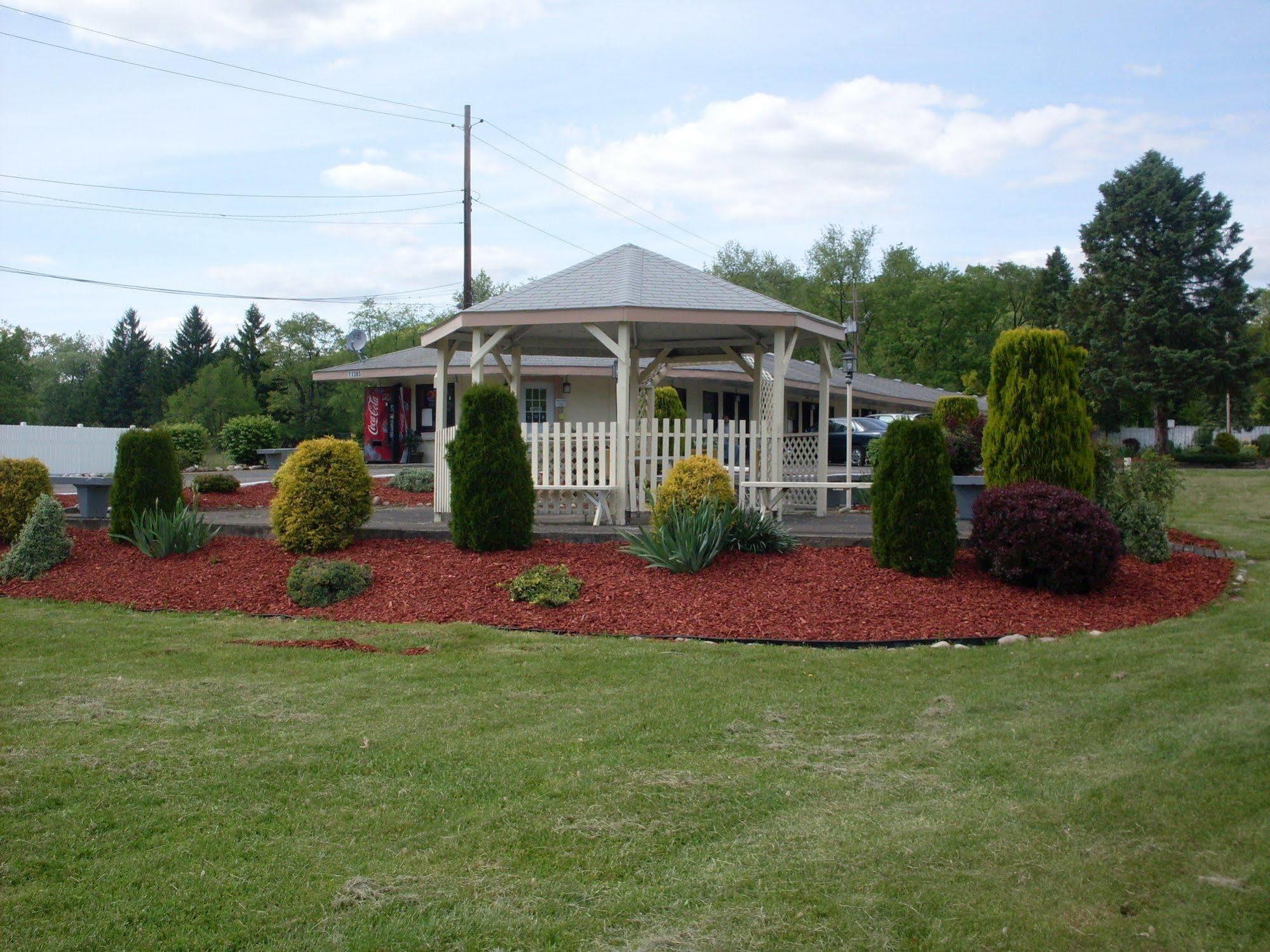 Budget Inn Corning Exterior photo